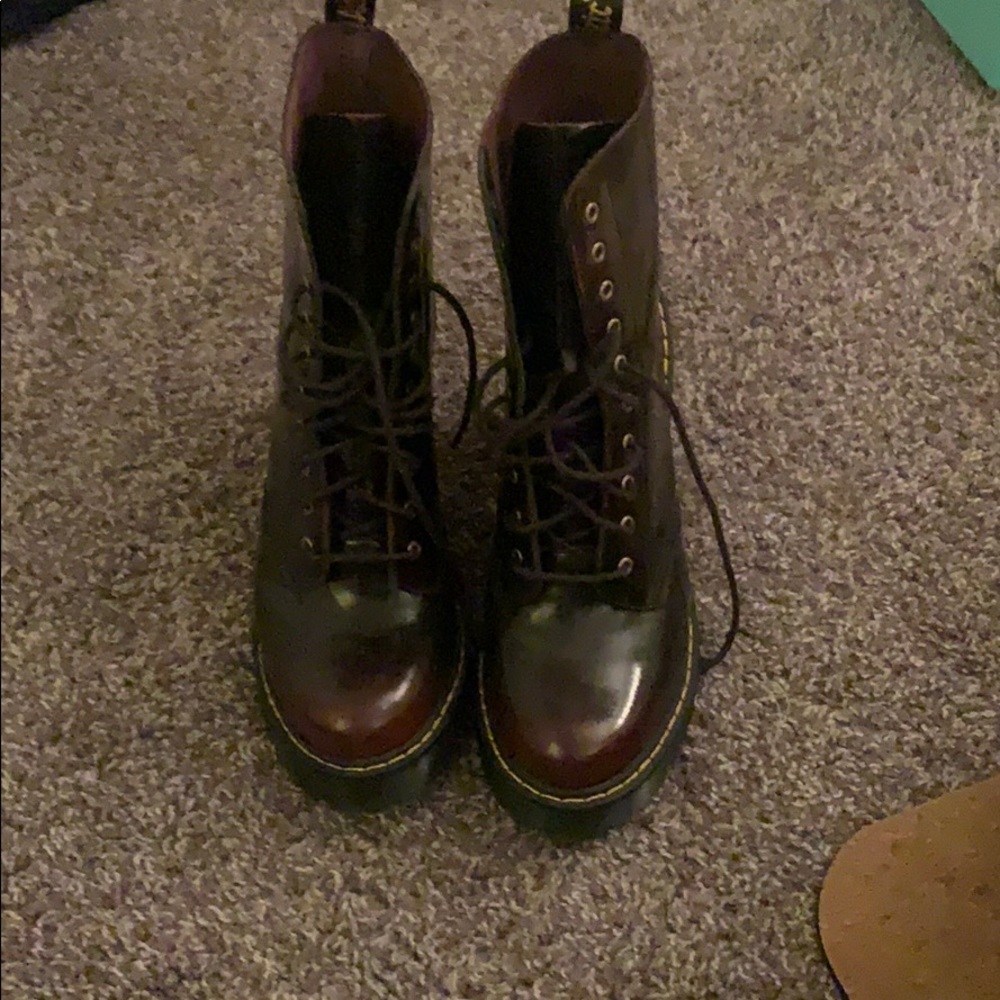 DR. martens